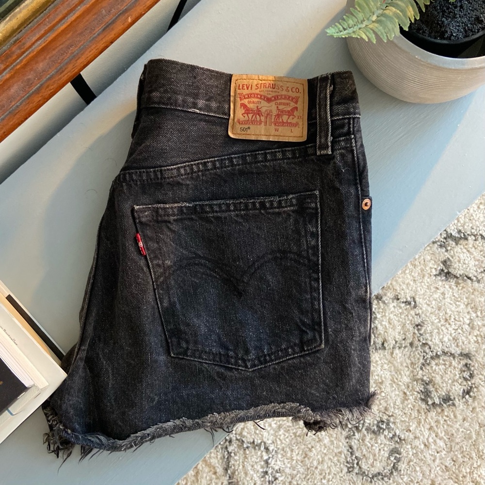 Levi’s 501 denim cutoff shorts